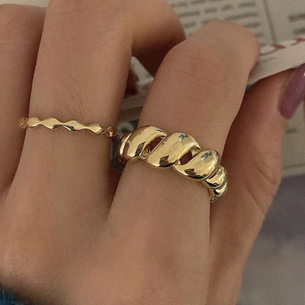 *NEW Gold Braided Croissant Adjustable Ring - Picture 1 of 7